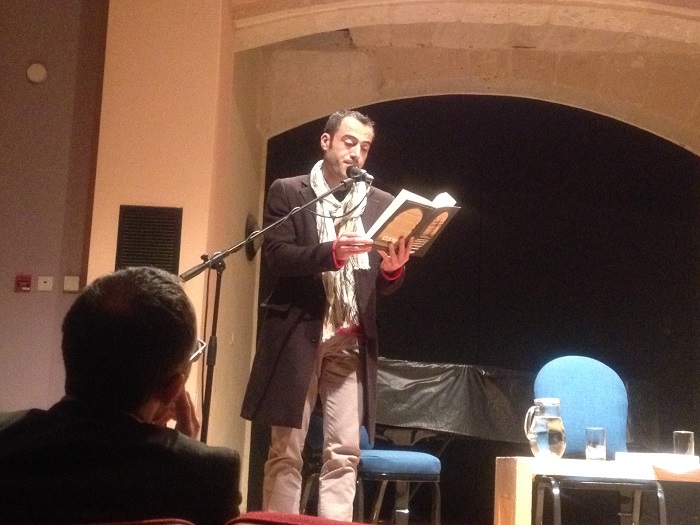 Dr Albert Gatt jaqra silta mir-rumanz magħruf ta' Khalid Khalifa maqlub bl-Ingliż, In Praise of Hatred.