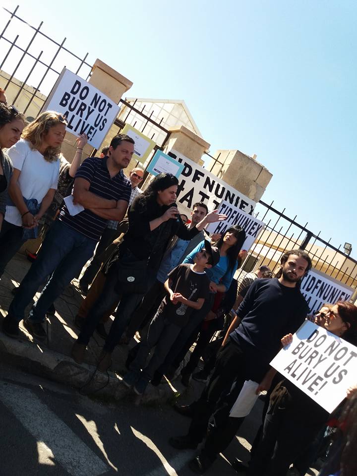 30127530_10155537368897874_5120576634211970758_n