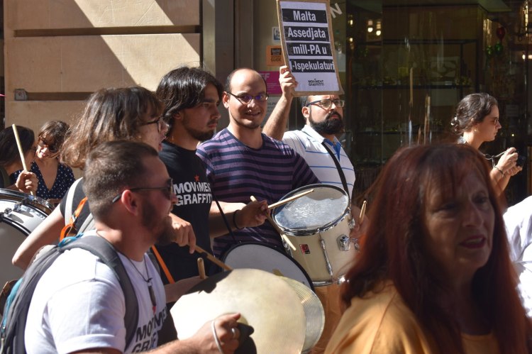 69816305_10156364965082233_6711571361384366080_o_10156364965077233