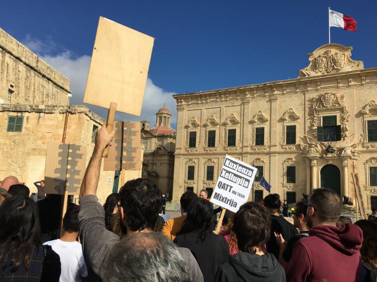 76941193_10156579058152233_951741602919874560_o